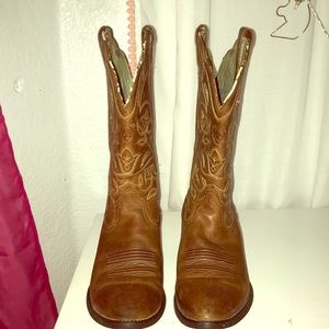 Cowgirl boots used condition